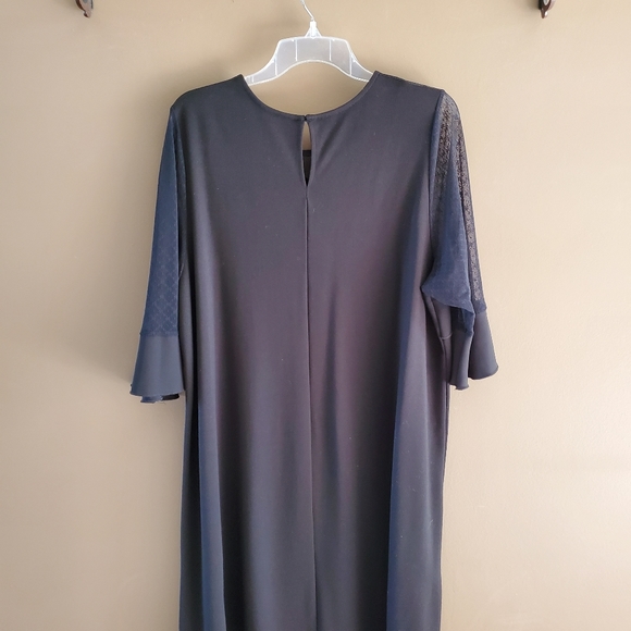 Knee length black dress, penningtons, size 1x - Picture 4 of 4